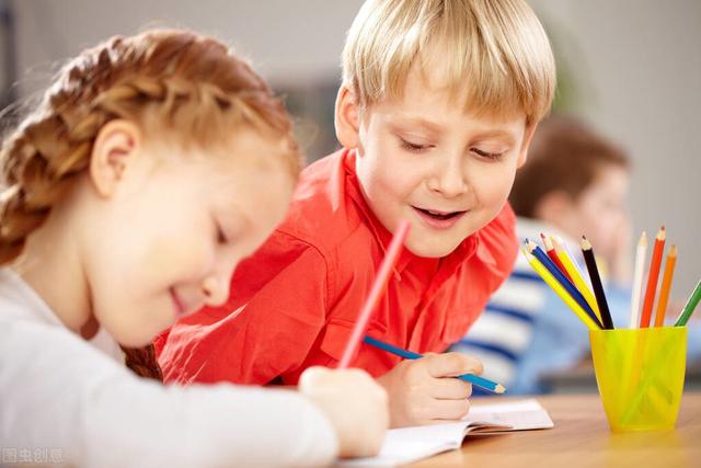 英国疫情严重,是否需要把英国留学的小学生接回国内？