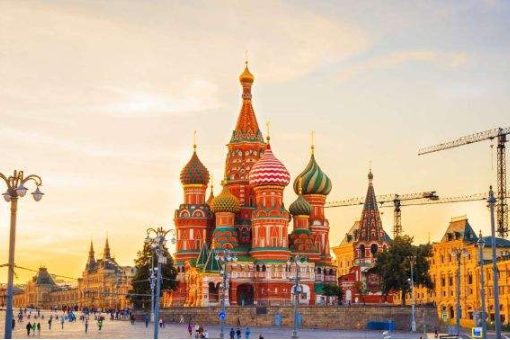 去俄罗斯留学一年最少大约花多少钱就够